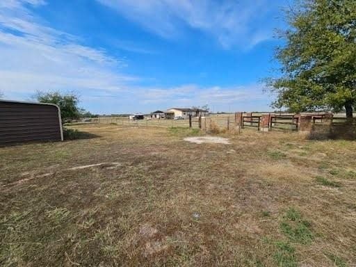10 acres in Kaufman County - photo 16