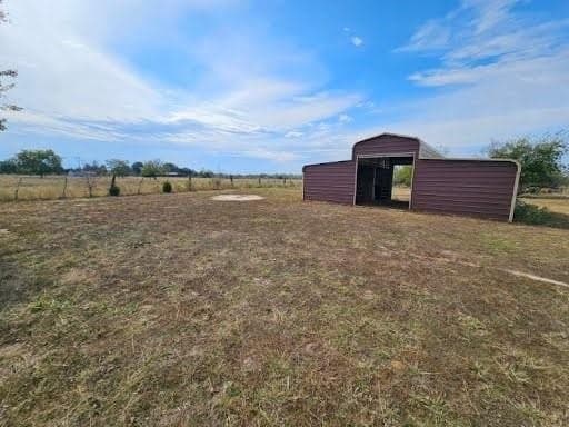 10 acres in Kaufman County - photo 17