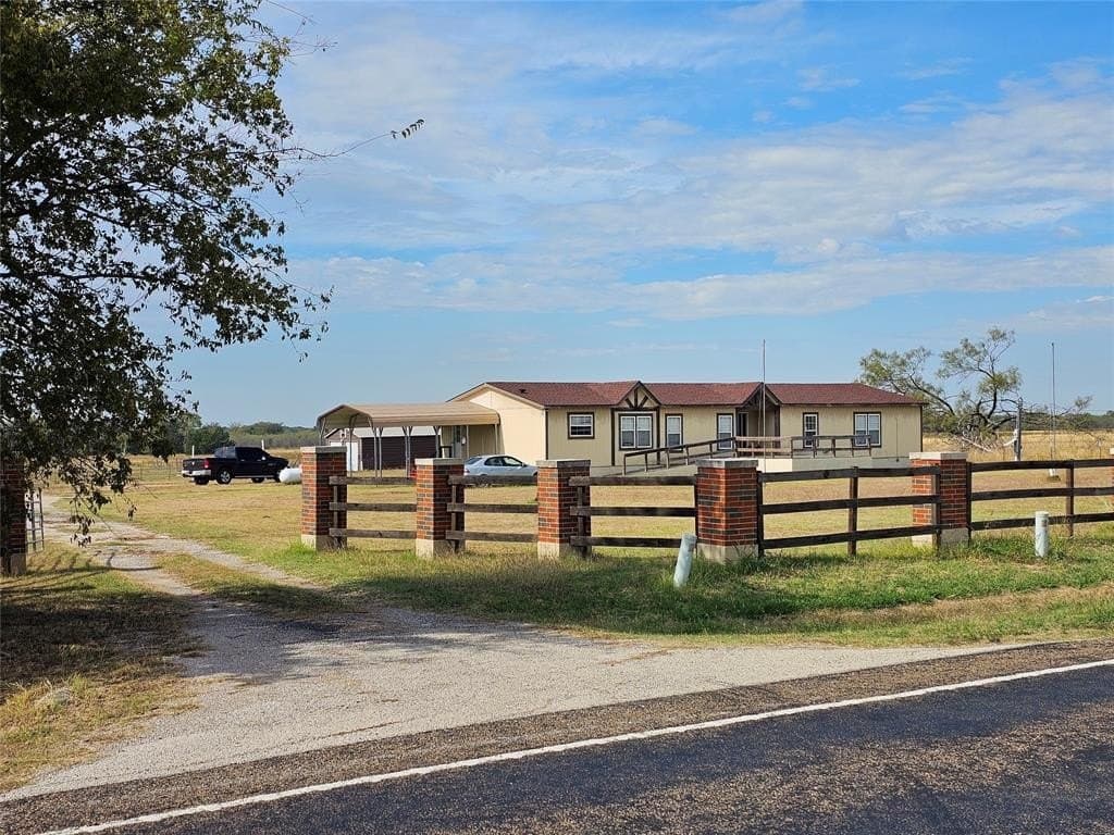 10 acres in Kaufman County - photo 2
