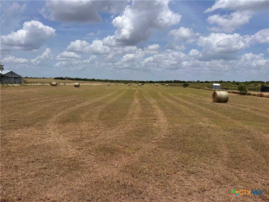 6.16 acres in Gonzales County - photo 5