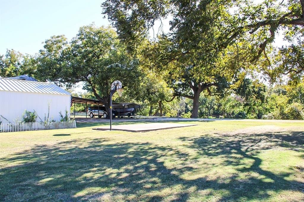 21.85 acres in Bosque County - photo 27