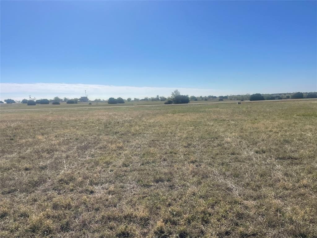 0.37 acres in Johnson County - photo 4