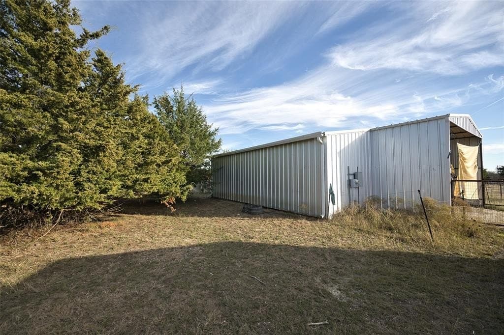 10.54 acres in Grayson County - photo 4