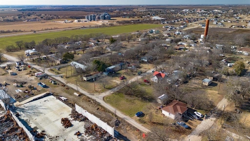 0.21 acres in Hill County - photo 5
