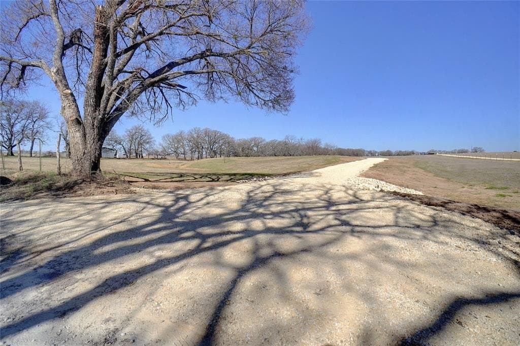14.7 acres in Hill County - photo 4