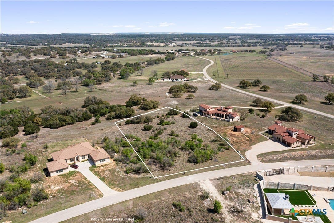 2.37 acres in Williamson County - photo 2