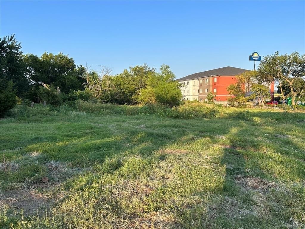 5 acres in Hopkins County - photo 3