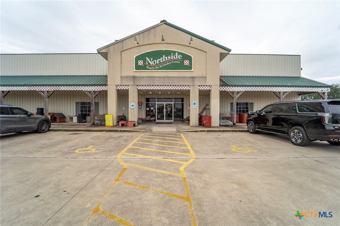 5705 N Main Street