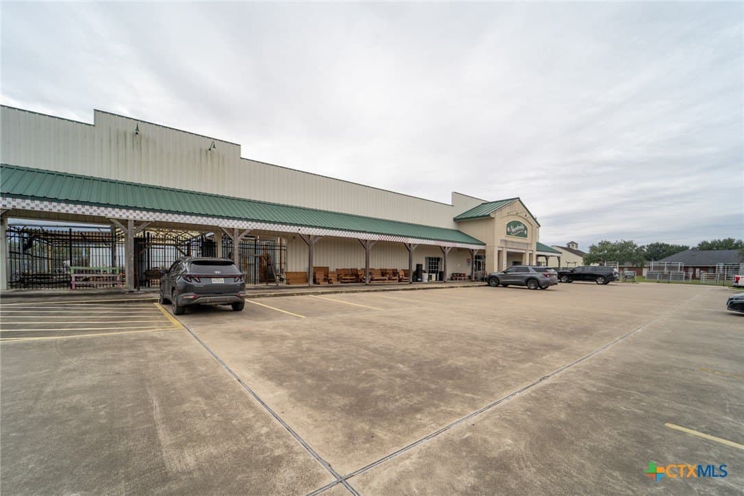 10.22 acres in Victoria County - photo 3