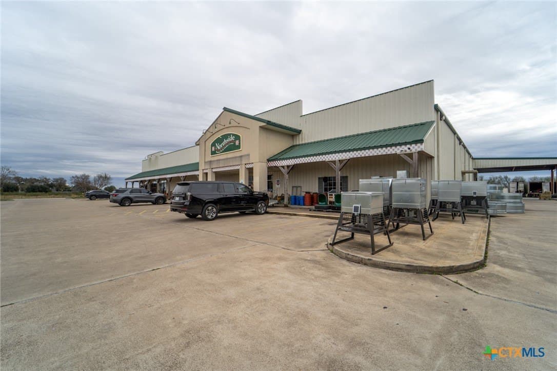 10.22 acres in Victoria County - photo 2