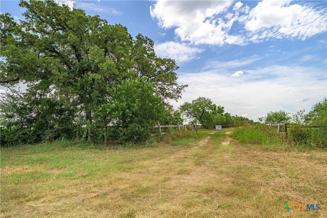 127.37 acres in Fayette County - photo 9