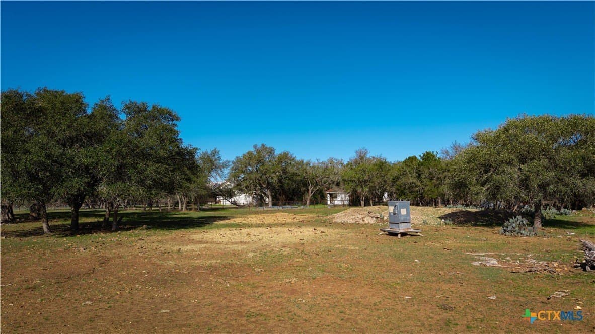 20 acres in Comal County - photo 25