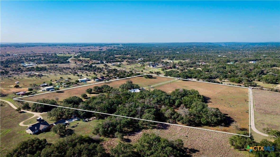 20 acres in Comal County - photo 23