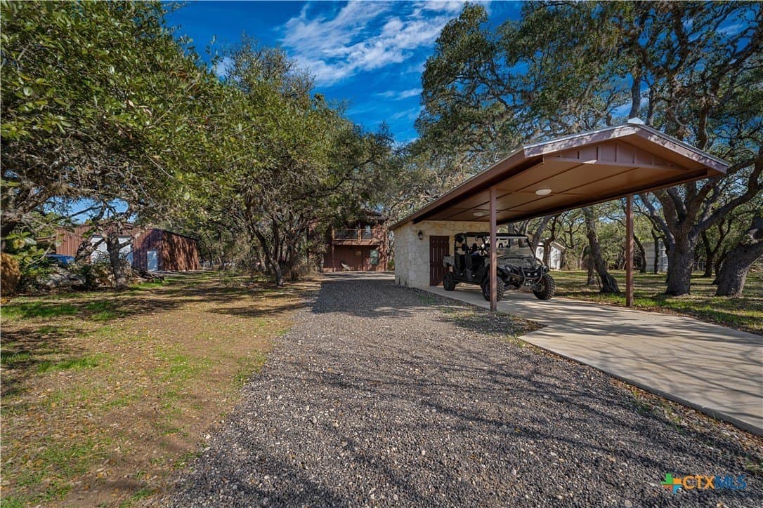 20 acres in Comal County - photo 35
