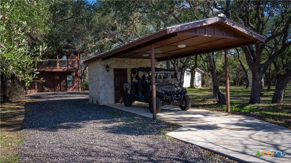 20 acres in Comal County - photo 30