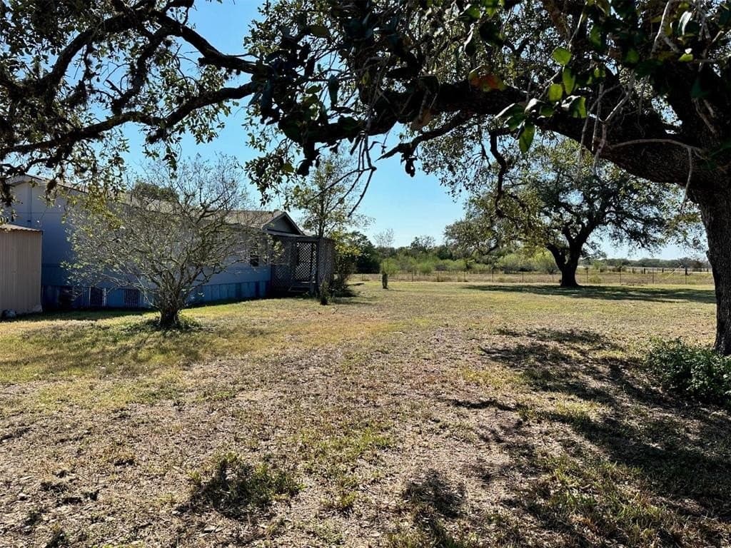 22 acres in Lavaca County - photo 36