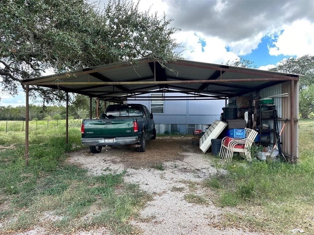 22 acres in Lavaca County - photo 14