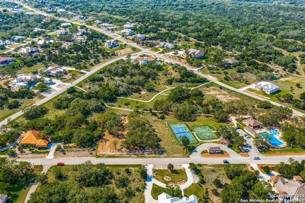 1.01 acres in Comal County - photo 3