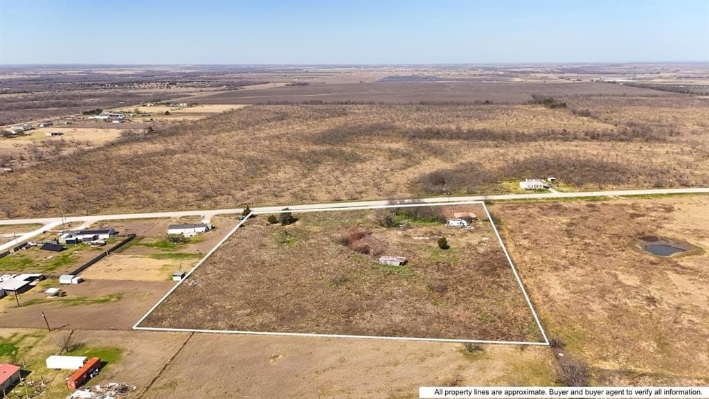5.66 acres in Navarro County - photo 3
