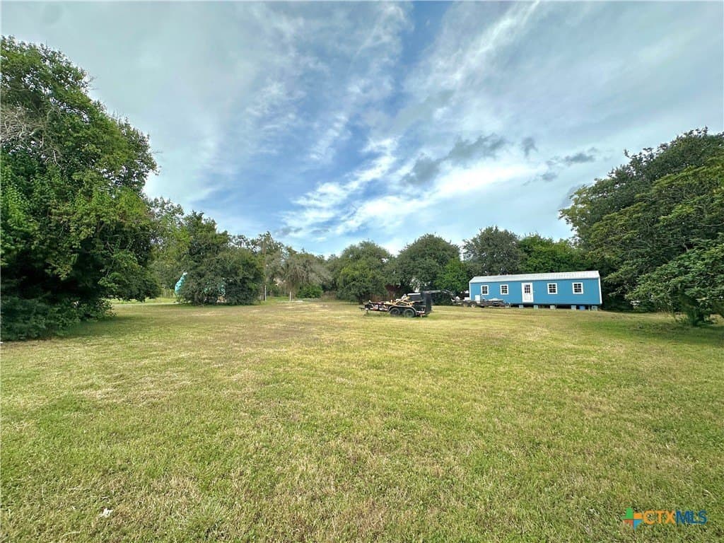 400 W Church Street lot: 3
