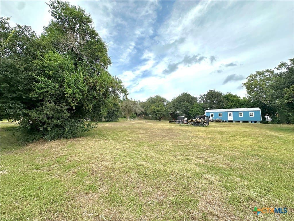 0.45 acres in Victoria County - photo 3