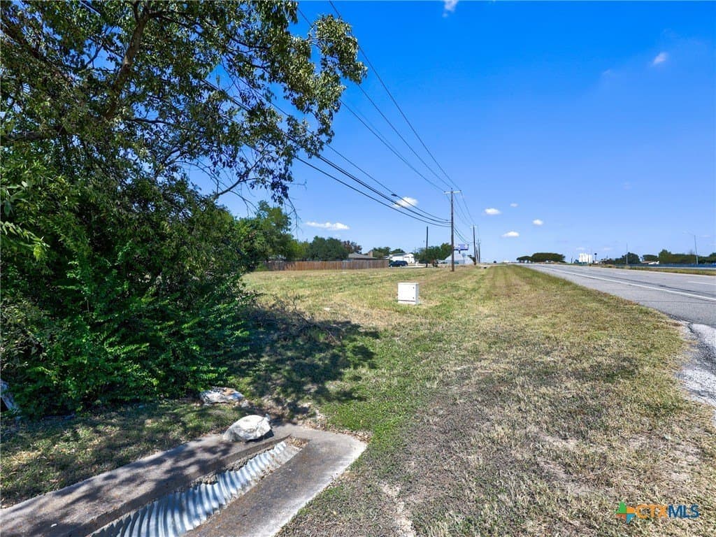 0.48 acres in Williamson County - photo 10