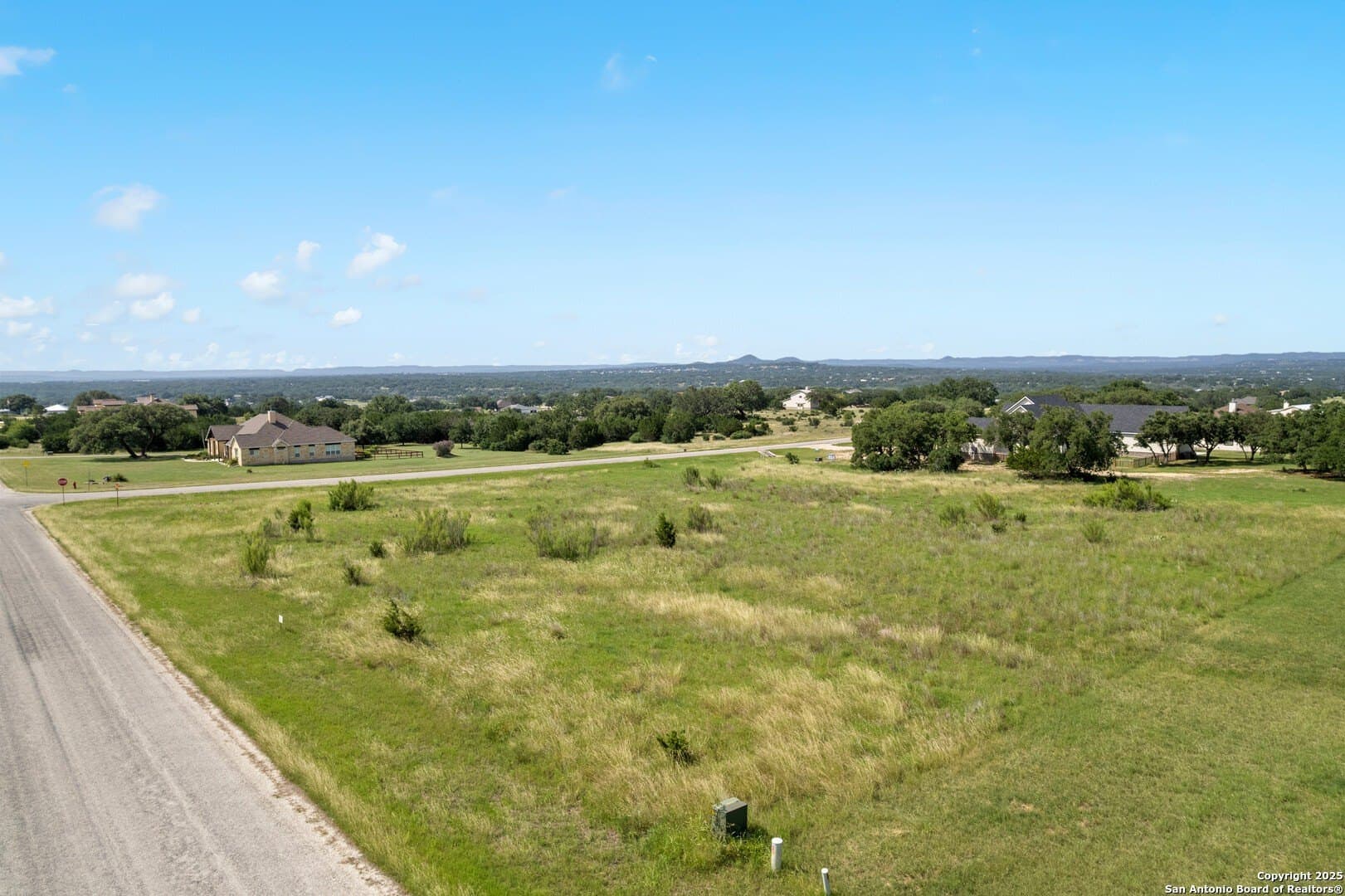 2 acres in Bandera County - photo 4