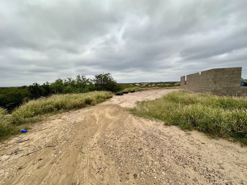 73,161 acres in Maverick County - photo 18