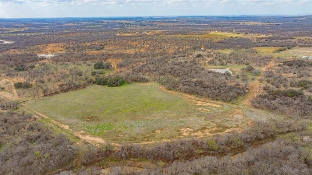 20 acres in Stephens County - photo 3
