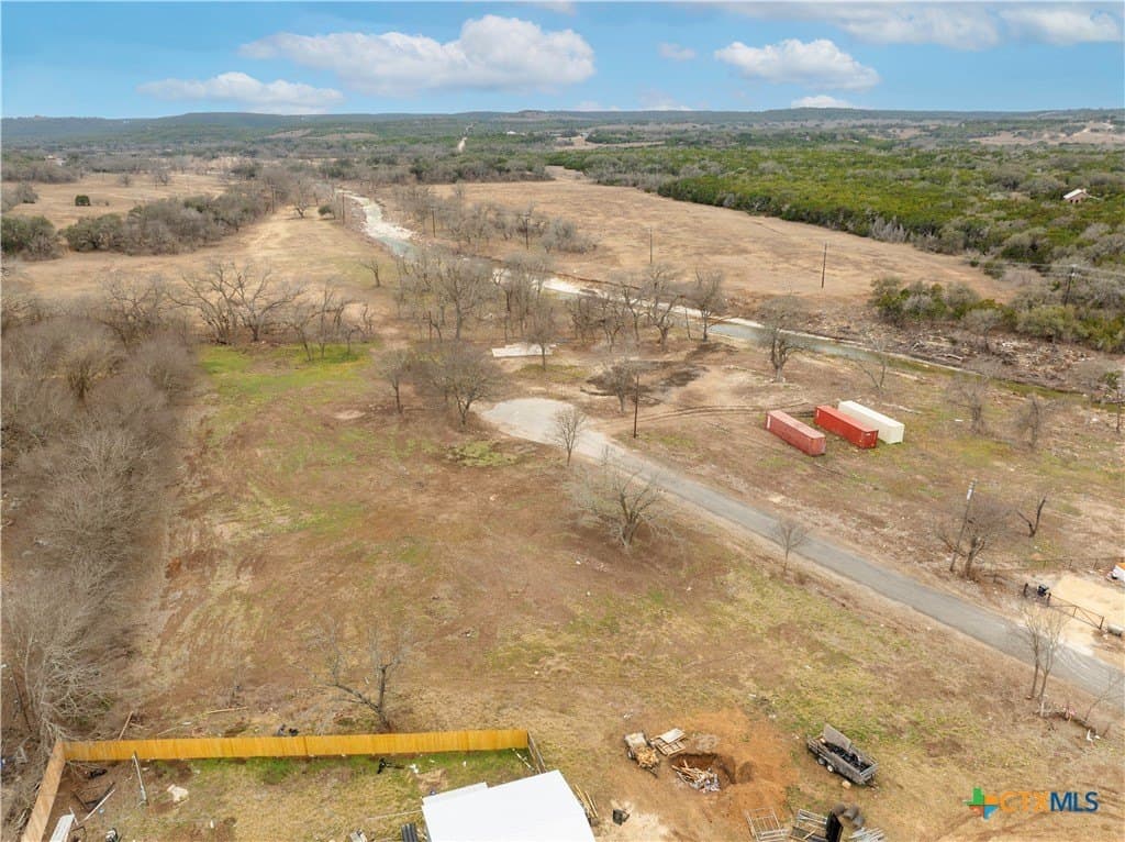 1.55 acres in Travis County - photo 4
