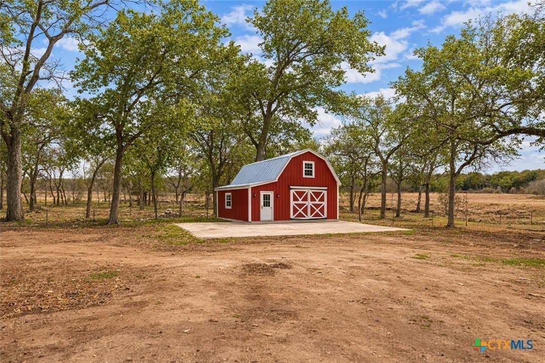 1.55 acres in Travis County - photo 13