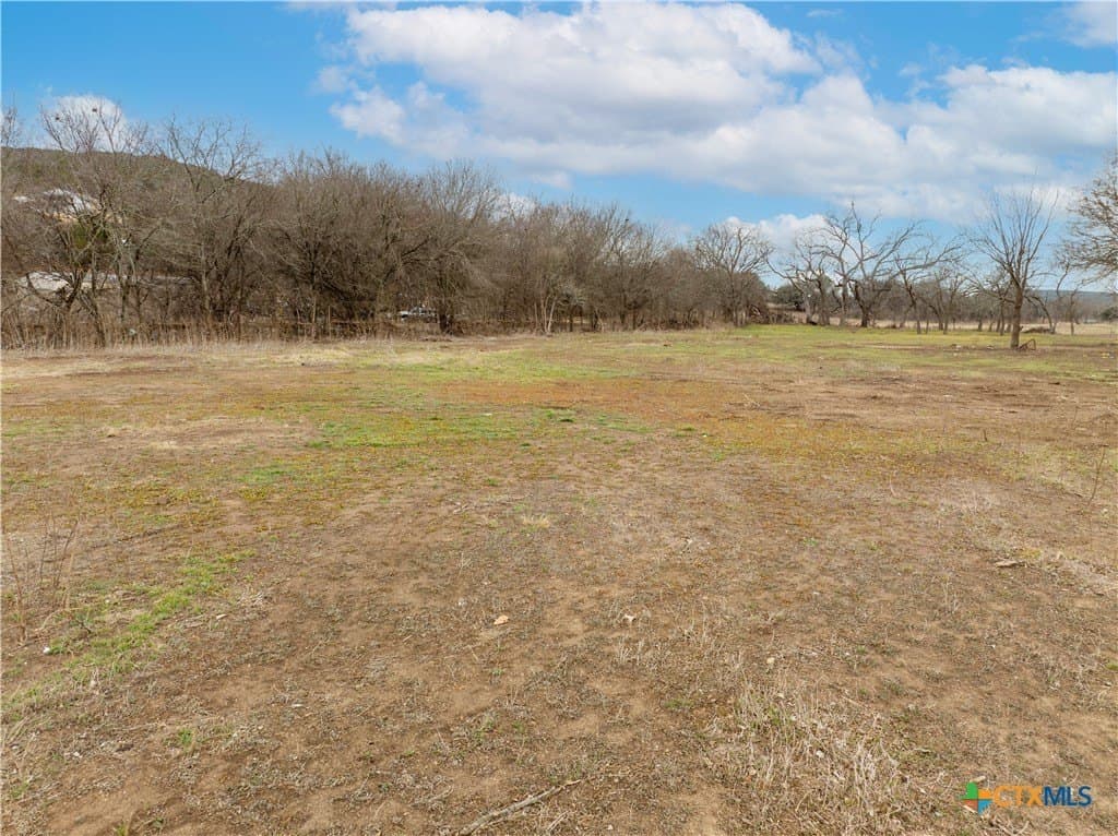 1.55 acres in Travis County - photo 5
