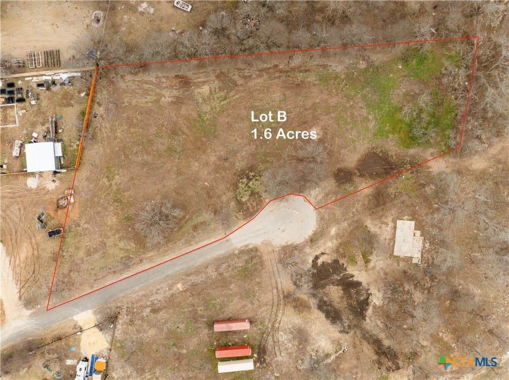 1.55 acres in Travis County - photo 3