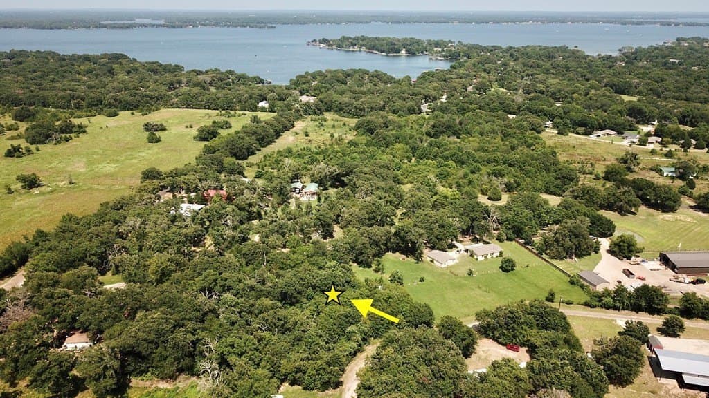 0.96 acres in Henderson County - photo 6