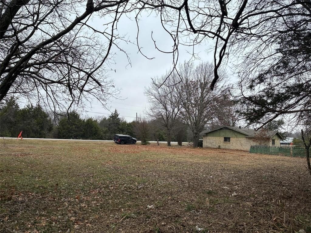 0.25 acres in Dallas County - photo 2