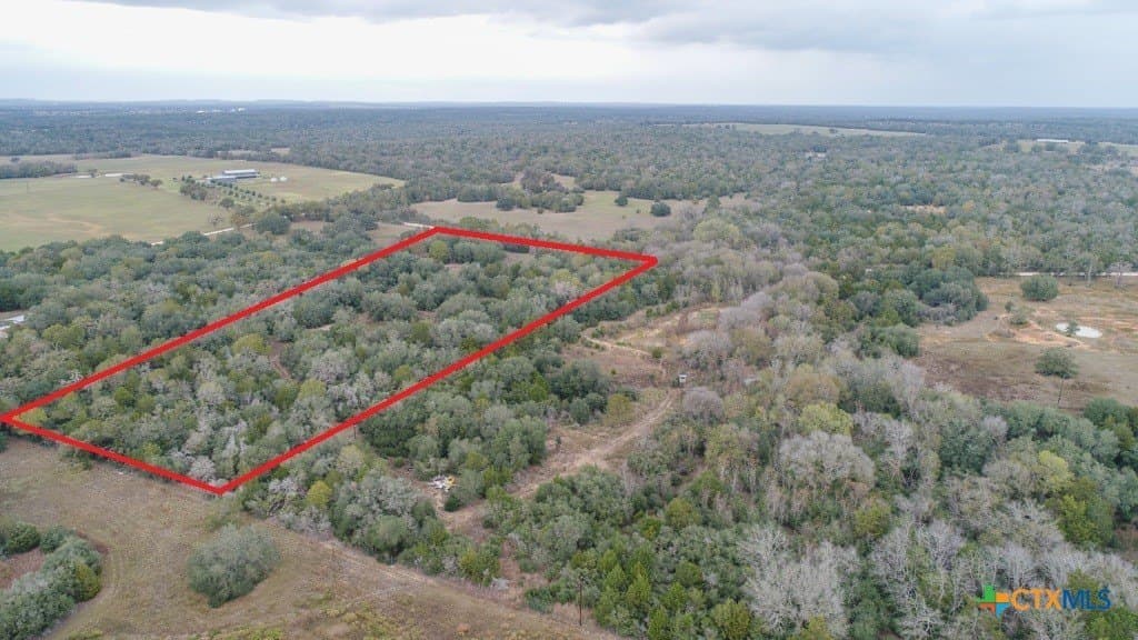 10.93 acres in Gonzales County - photo 5