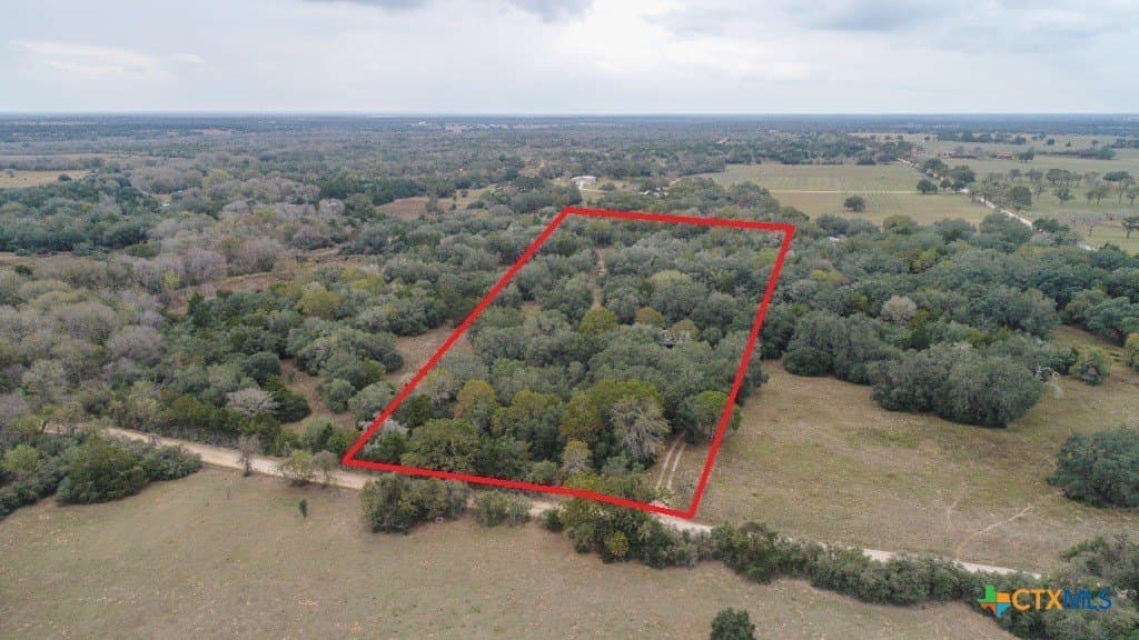 10.93 acres in Gonzales County - photo 3