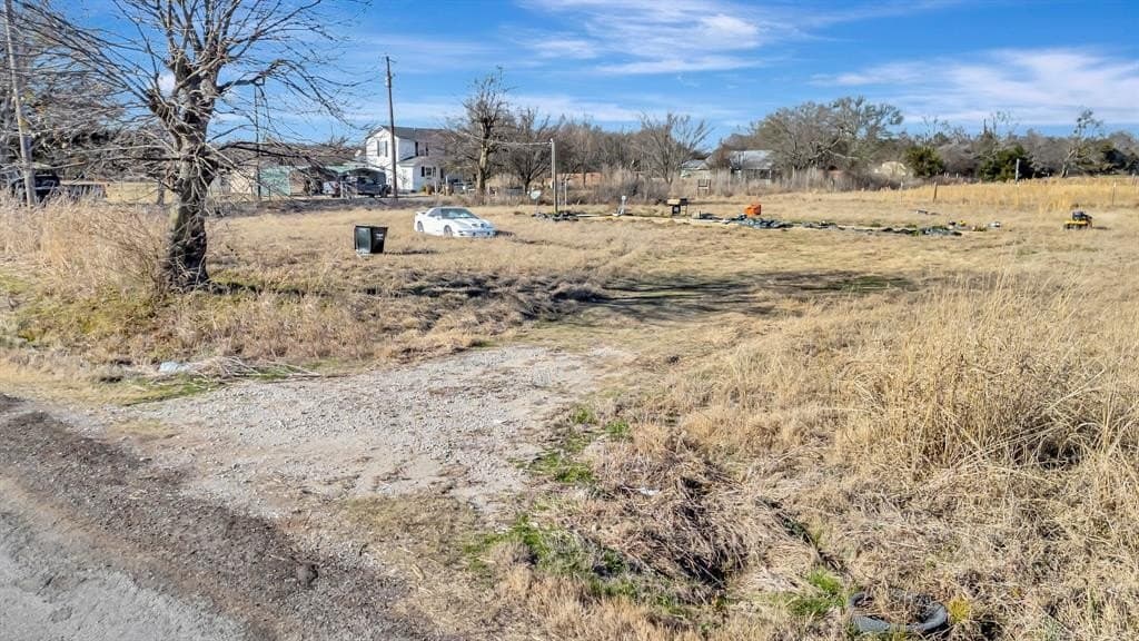 1.5 acres in Hunt County - photo 11