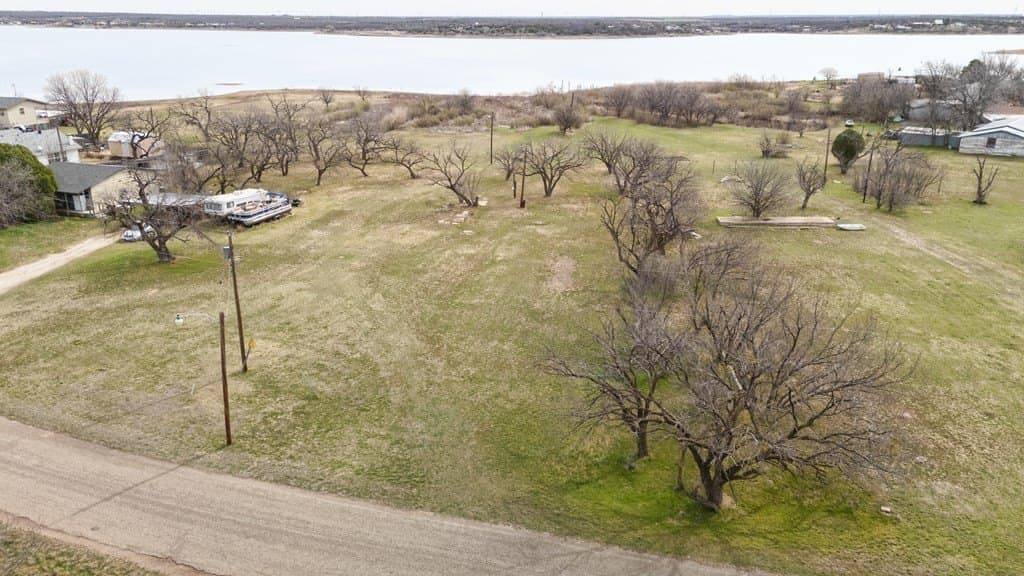 1.06 acres in Jones County - photo 2