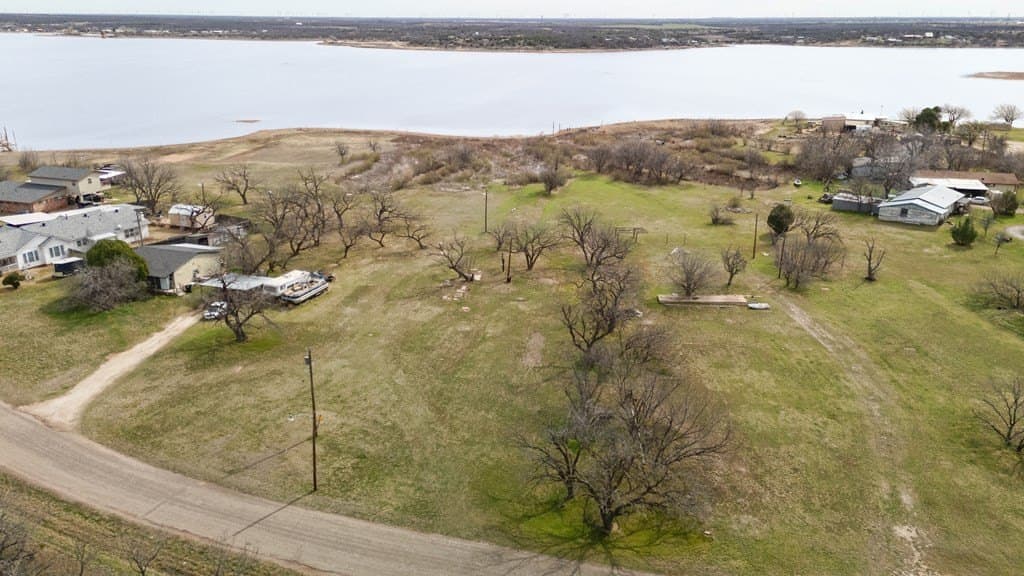 1.06 acres in Jones County - photo 3