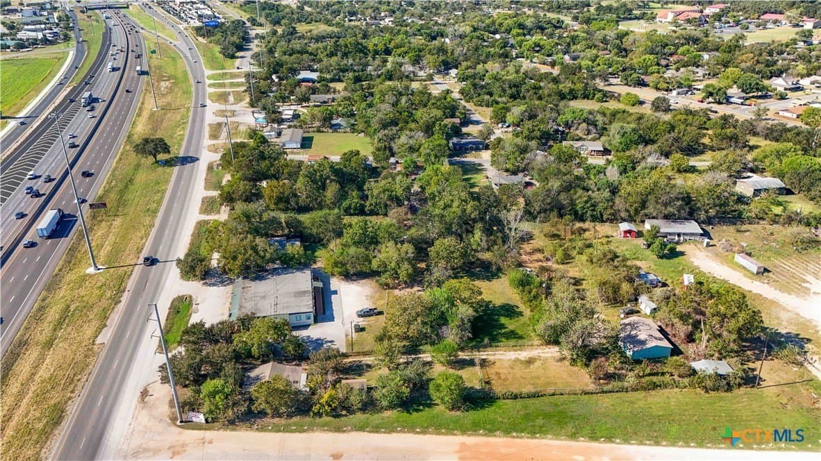 0.27 acres in Hays County - photo 5