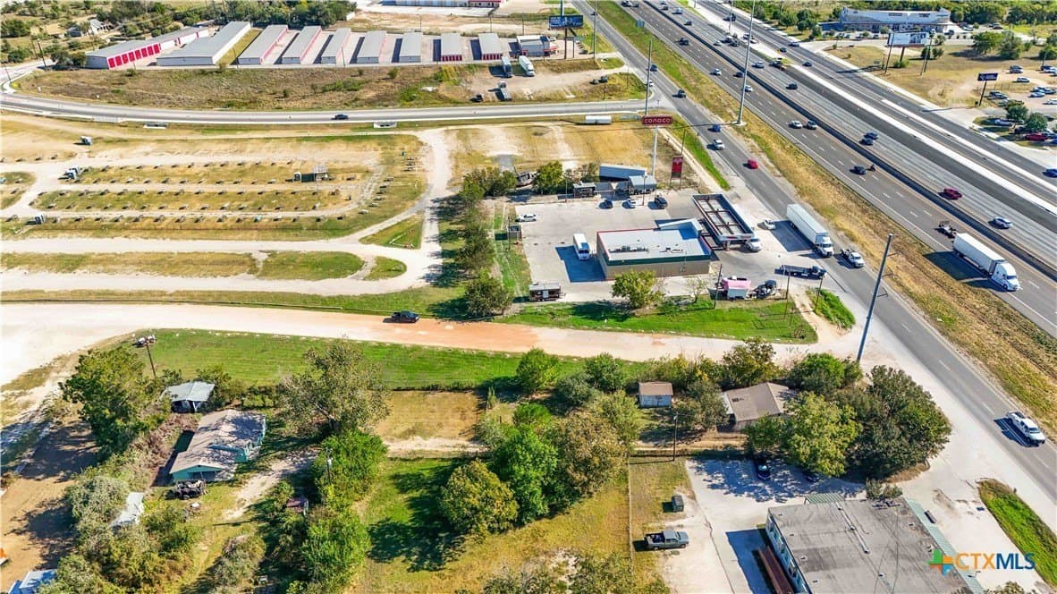 0.27 acres in Hays County - photo 4