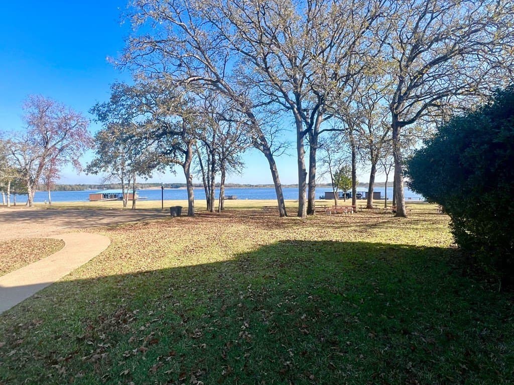 0.53 acres in Henderson County - photo 11