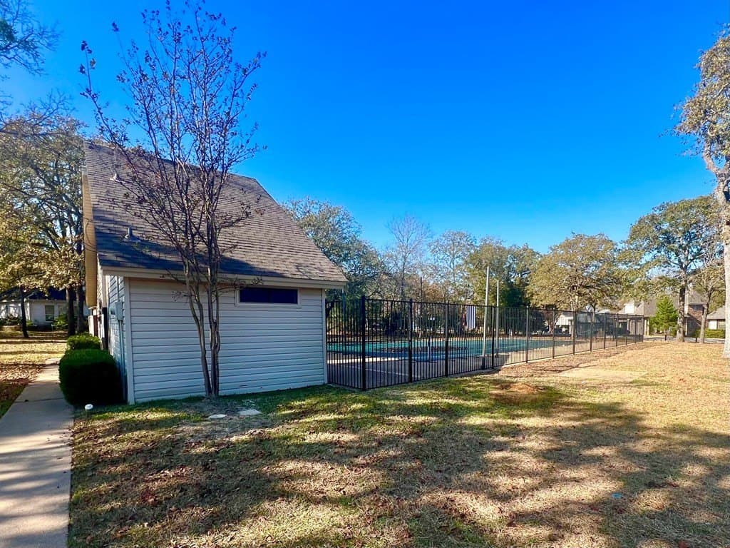 0.53 acres in Henderson County - photo 8