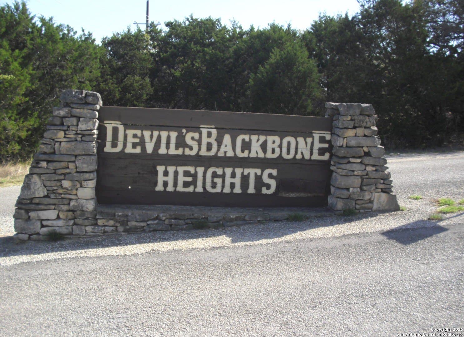 0.96 acres in Comal County - photo 5