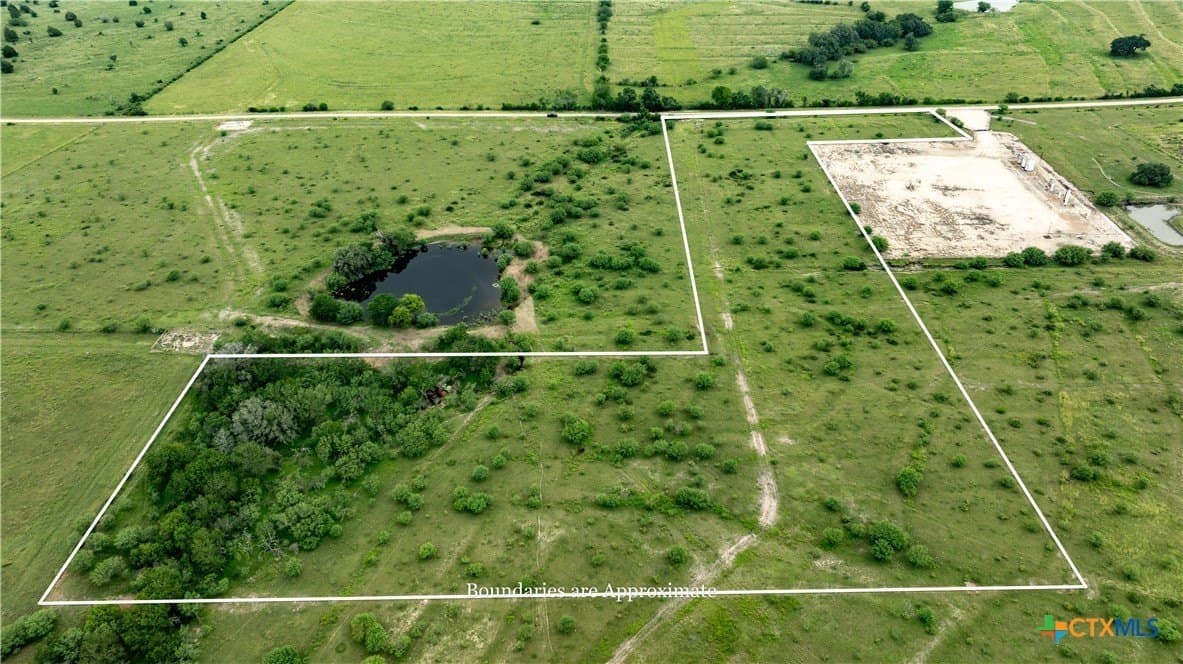 10.86 acres in DeWitt County - photo 7