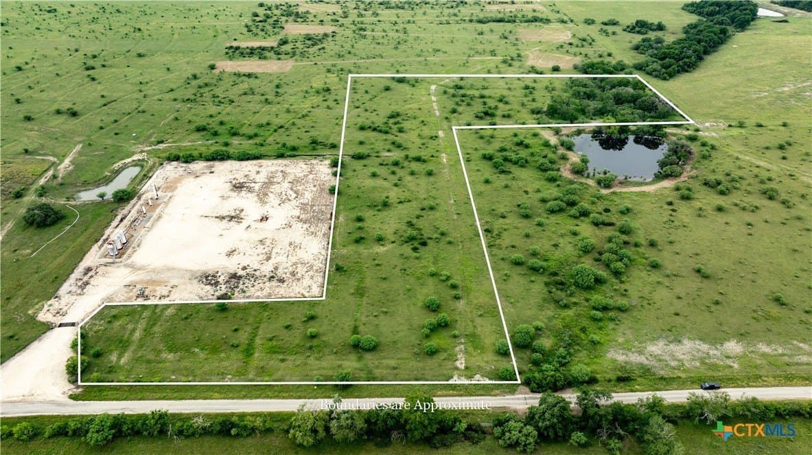 10.86 acres in DeWitt County - photo 6