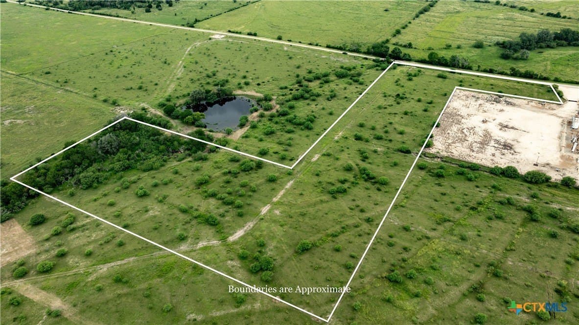 10.86 acres in DeWitt County - photo 12