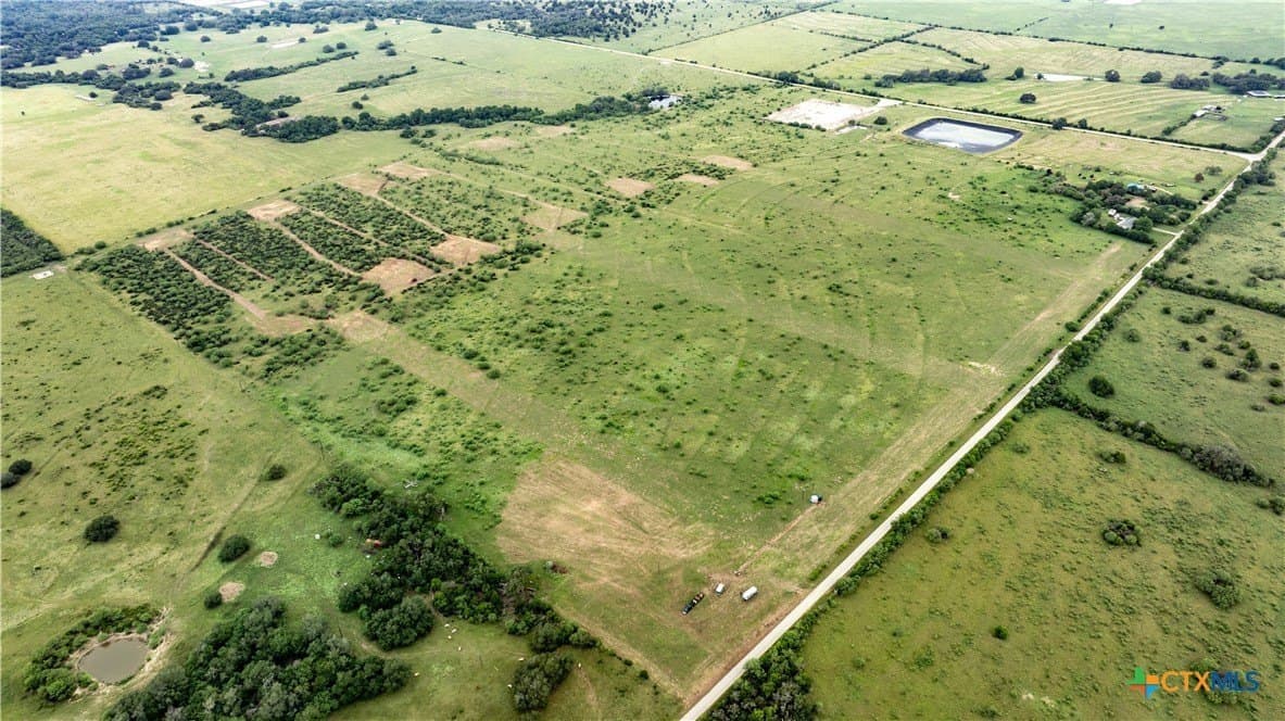10.86 acres in DeWitt County - photo 25