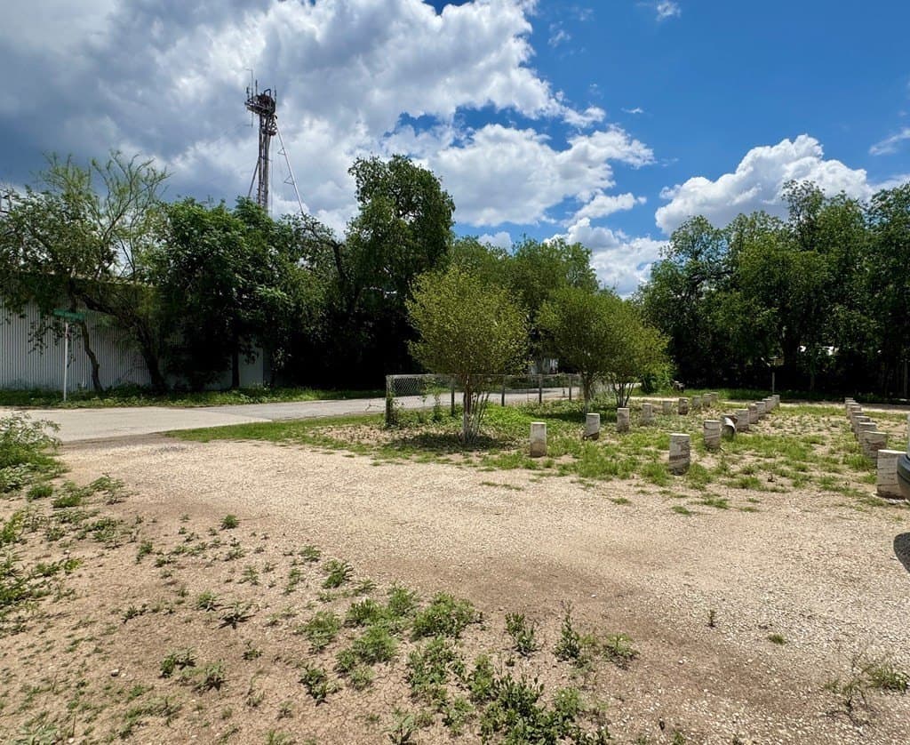 0.14 acres in Uvalde County - photo 5